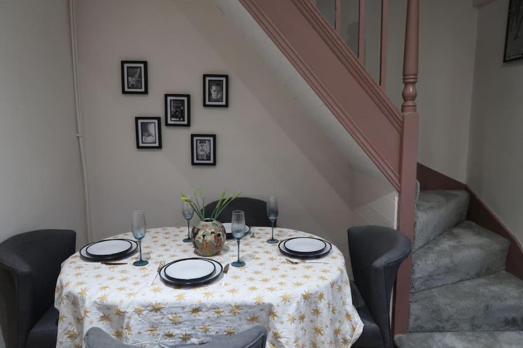Victorian Farrar Cottage Йорк Екстериор снимка